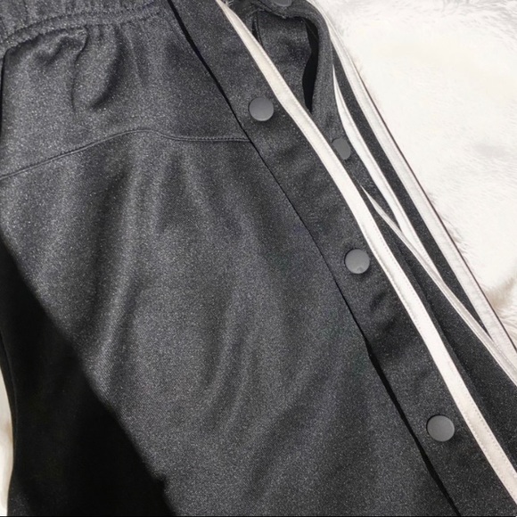 BLACK ADIDAS SNAP PANTS 🌒 - Picture 4 of 4